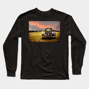 Old Rusty Truck Out To Pasture Long Sleeve T-Shirt